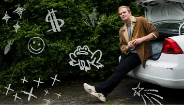 Hoani, Hoani, Hoani, Must Be Funny in a Rich Man's World